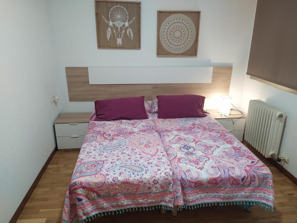 Apartamento Poniente céntrico con dos baños Logroño Exterior foto