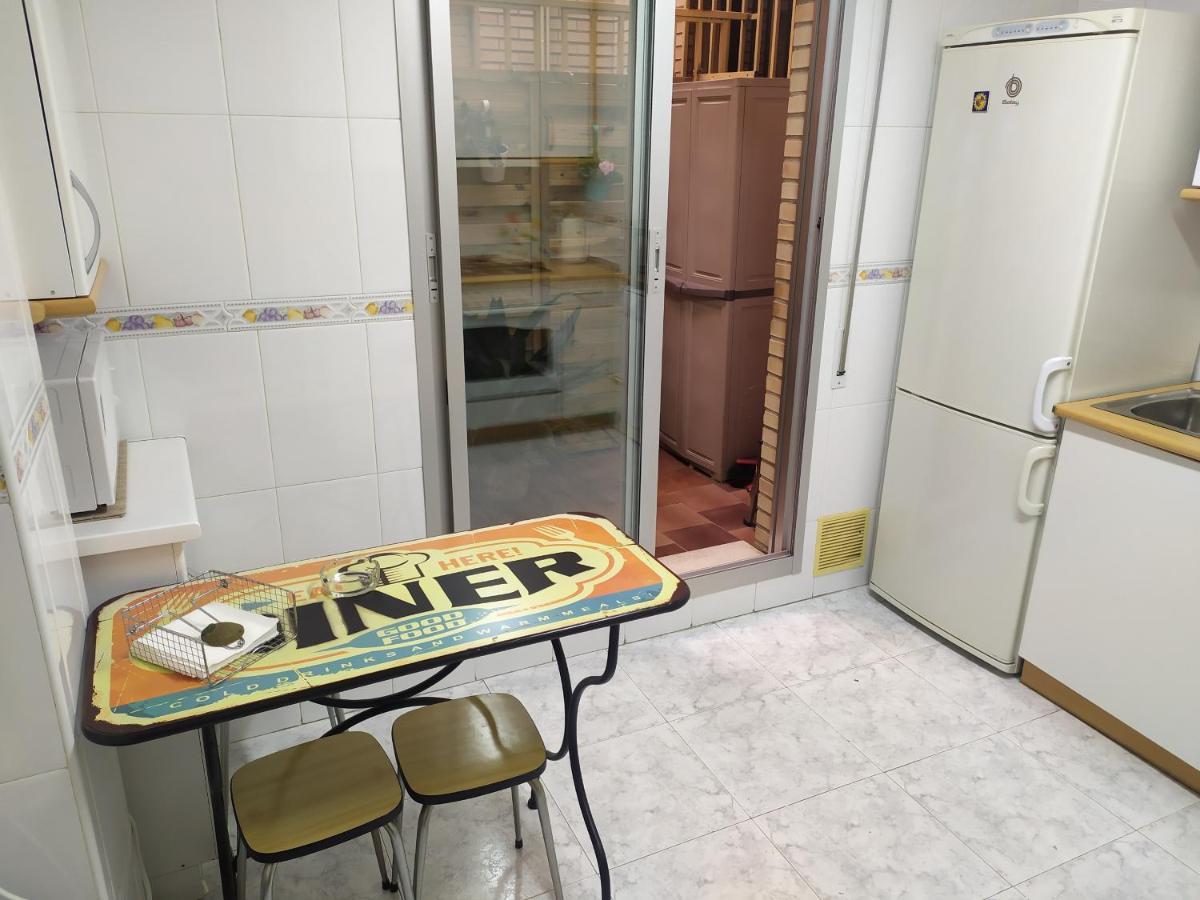 Apartamento Poniente céntrico con dos baños Logroño Exterior foto