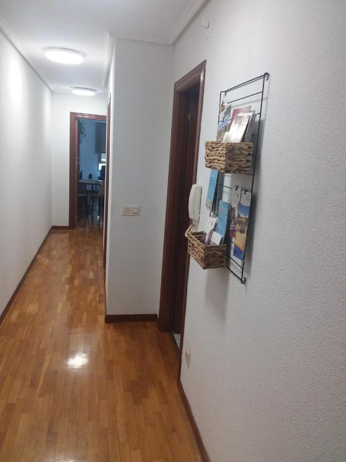 Apartamento Poniente céntrico con dos baños Logroño Exterior foto